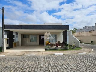 Casa de Condomínio Mobiliada Para Vender com 3 quartos sendo 1 suíte no bairro Registro em Feira De Santana