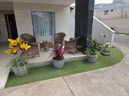 Casa de Condomínio Mobiliada Para Vender com 3 quartos sendo 1 suíte no bairro Registro em Feira De Santana