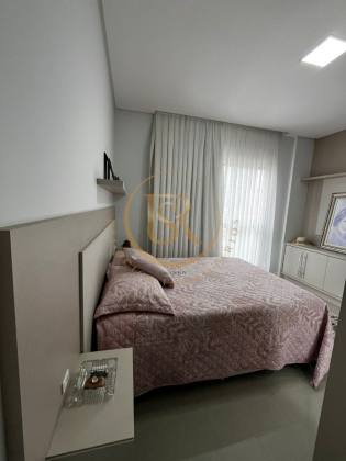 Apartamento à venda no Perequê
