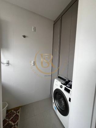 Apartamento à venda no Perequê