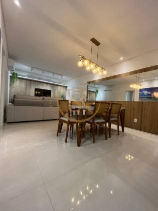 Apartamento novo mobiliado para venda a 150 metros da praia de Perequê