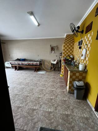 Compre casa no Perequê