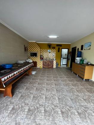 Compre casa no Perequê