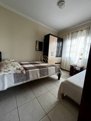 Compre casa no Perequê