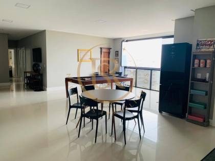 Port Everglades em Porto Belo para temporada