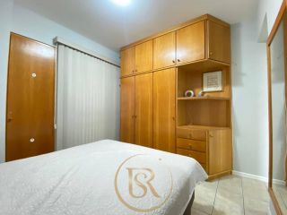 Apartamento à venda a 150 metros do mar no bairro Meia Praia