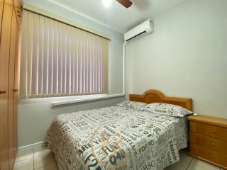 Apartamento à venda a 150 metros do mar no bairro Meia Praia