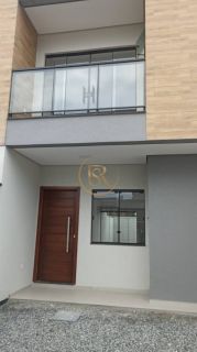 Sobrado Geminado para Venda