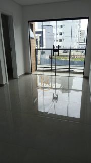 Sobrado Geminado para Venda