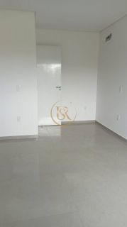 Sobrado Geminado para Venda