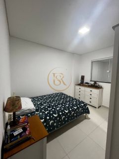 Apartamento à venda 150 metros do mar na praia de Perequê