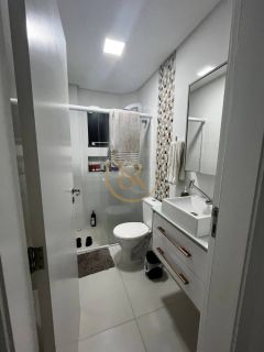 Apartamento à venda 150 metros do mar na praia de Perequê
