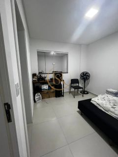 Apartamento à venda 150 metros do mar na praia de Perequê