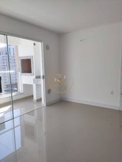 Apartamento à venda no bairro Morretes em Itapema.