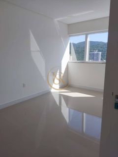 Apartamento à venda no bairro Morretes em Itapema.