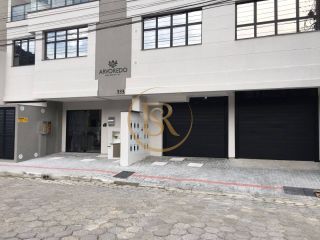 Apartamento à venda no bairro Morretes em Itapema.