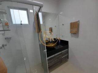 Apartamento com 03 suítes