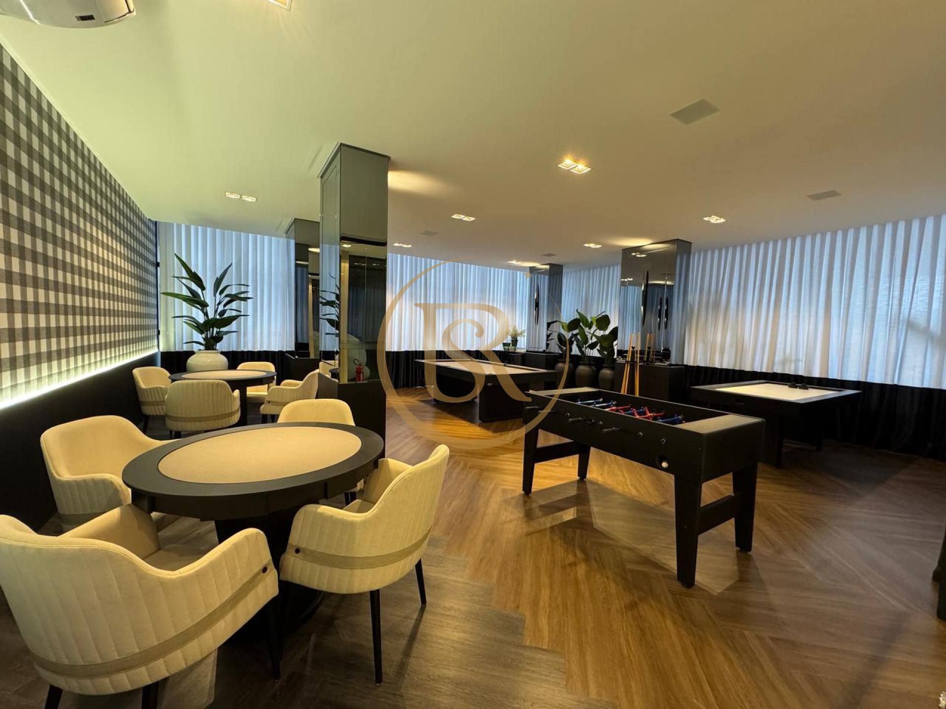 Apartamento à venda no bairro Morretes.