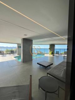 Apartamento à venda vista mar na praia do Perequê