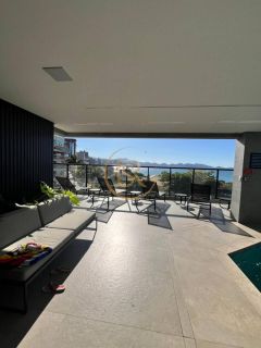 Apartamento à venda vista mar na praia do Perequê