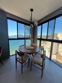 Apartamento à venda vista mar na praia do Perequê