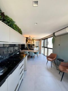 Apartamento à venda vista mar na praia do Perequê