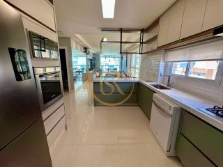 Apartamento alto padrão vista mar disponível para locação anual