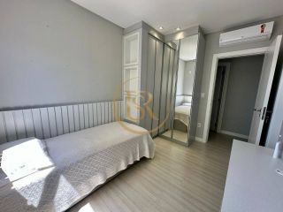 Apartamento alto padrão vista mar disponível para locação anual