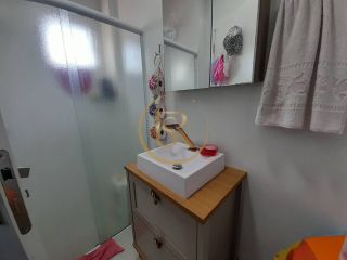 Belíssimo apartamento na Meia Praia com 03 suítes