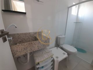 Belíssimo apartamento na Meia Praia com 03 suítes