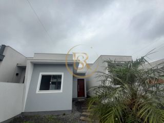 Casa pronta por 370 mil em Tijucas