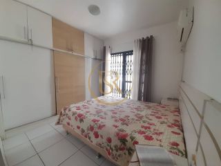 Apartamento com terraço amplo.