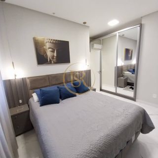 Apartamento à venda no Perequê