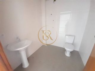 Sala comercial para locação anual no centro de Porto Belo