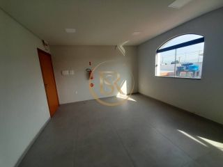 Sala comercial no centro de Porto Belo
