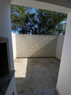 Sobrado à venda no bairro Vila Nova em Porto Belo