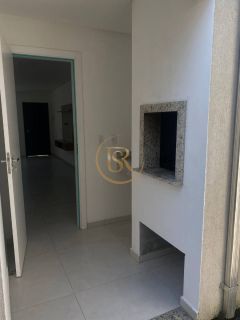 Sobrado à venda no bairro Vila Nova em Porto Belo