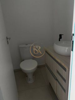 Sobrado à venda no bairro Vila Nova em Porto Belo