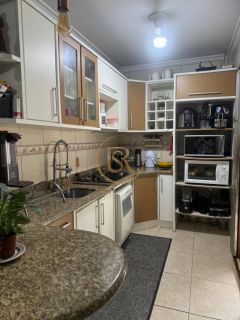 Casa com piscina e mesa de snooker, Aluguel de temporada.