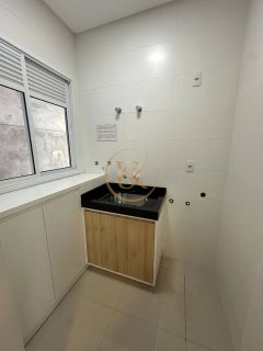 Apartamento semi-mobiliado 