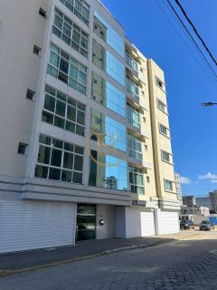 Apartamento semi-mobiliado 