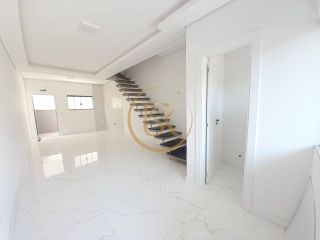 Sobrado à venda no bairro Morretes