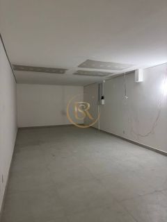 Sala comercial para locação anual