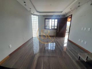 Casa à venda no Alto Perequê