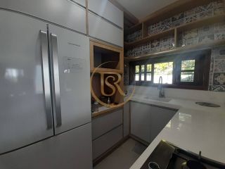 Casa à venda no Alto Perequê