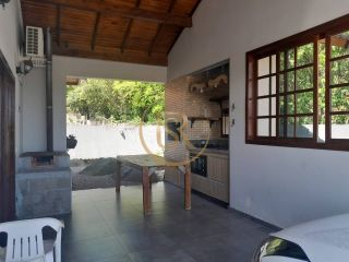 Casa à venda no Alto Perequê