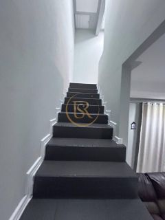 Sobrado de esquina no Centro de Camboriú