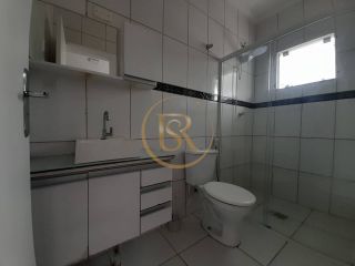 Sobrado de esquina no Centro de Camboriú