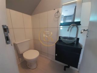 Sobrado de esquina no Centro de Camboriú