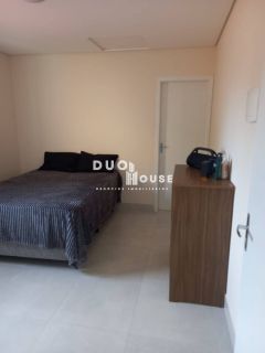 SOBRADO COM 4 QUARTOS 2 SUITES NO INTERLAGOS